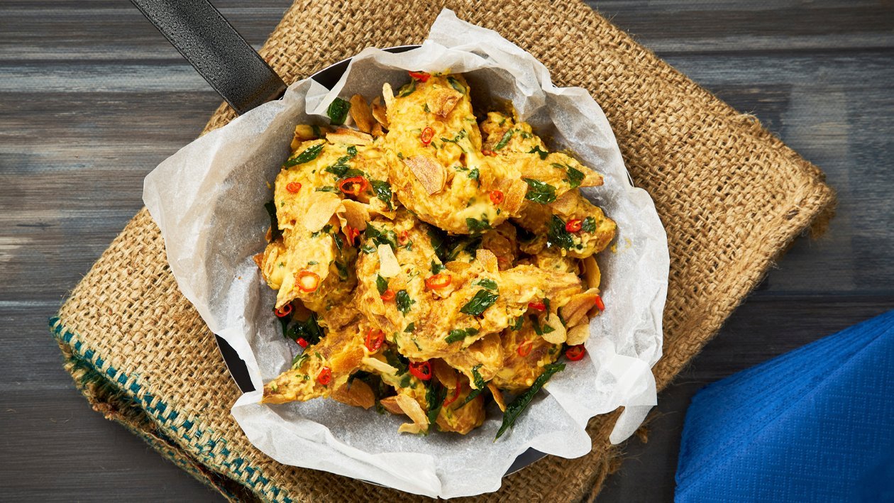 Crispy Chicken Wing with Salted Egg Sauce