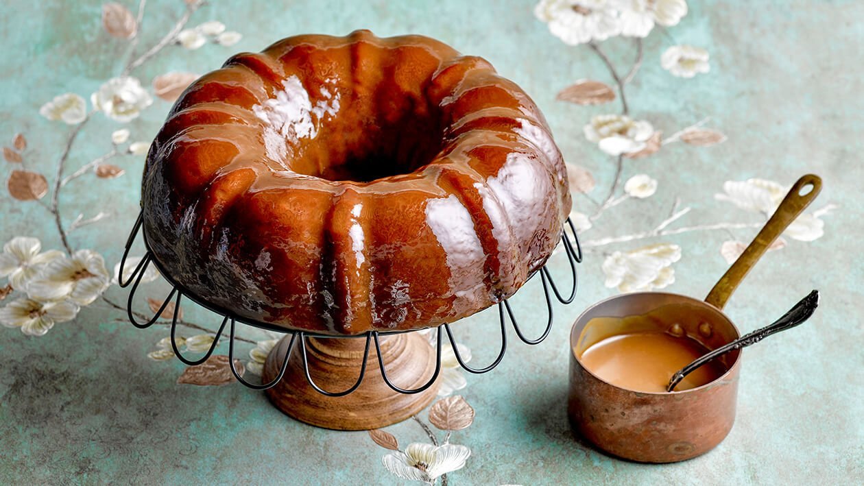 Sticky Dates Pudding with Sweet Tamarind Sauce