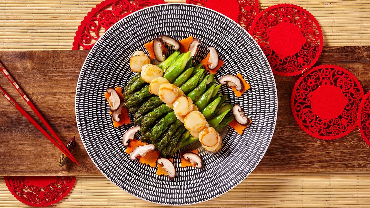 Sautéed Asparagus with Fresh Scallops