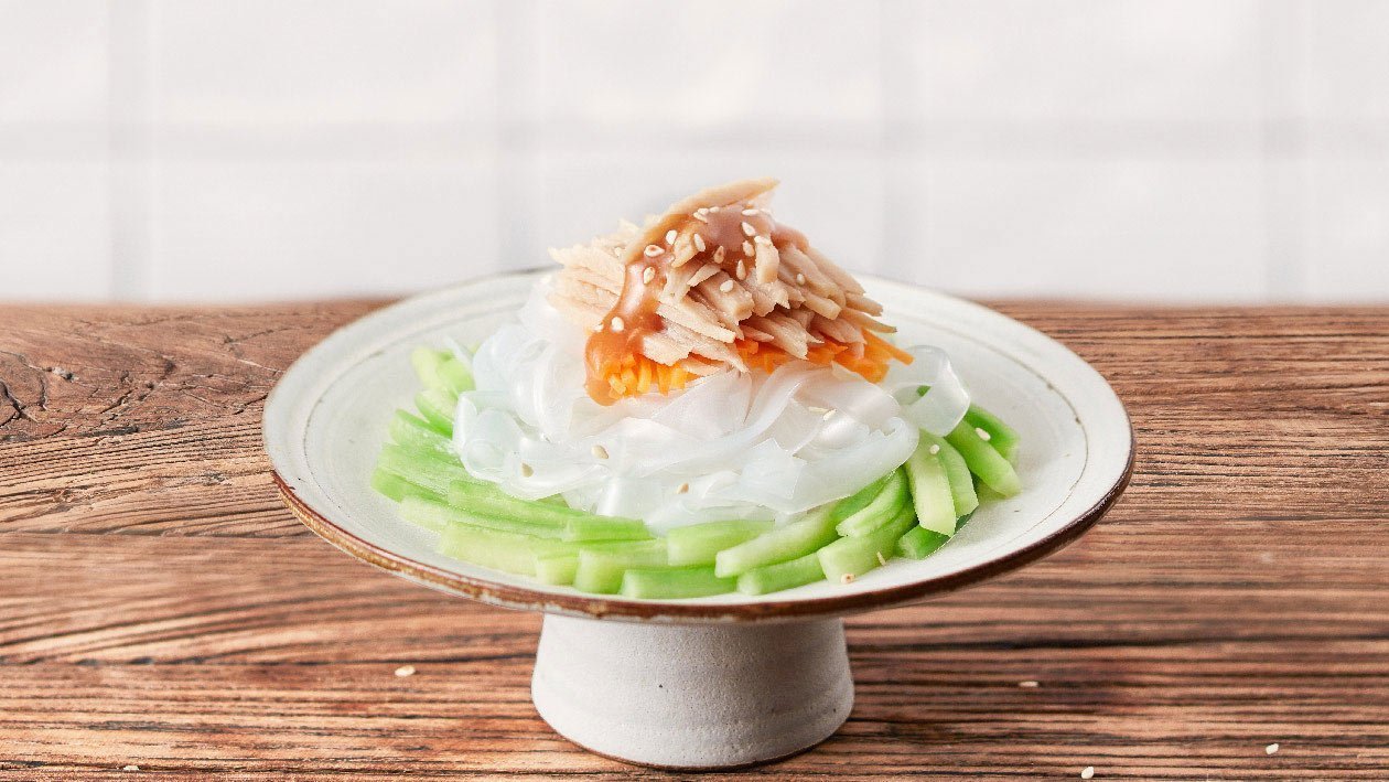 Vegetarian Shredded Chicken and Cold Noodles