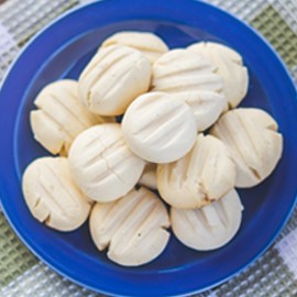 番婆饼(Kuih Bangkit) 番婆饼(Kuih Bangkit)